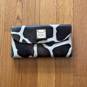 Dooney and Buorke giraffe wallet